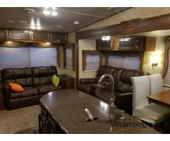 Fifth-Wheel Crusader 2015 32' - Touring Edition